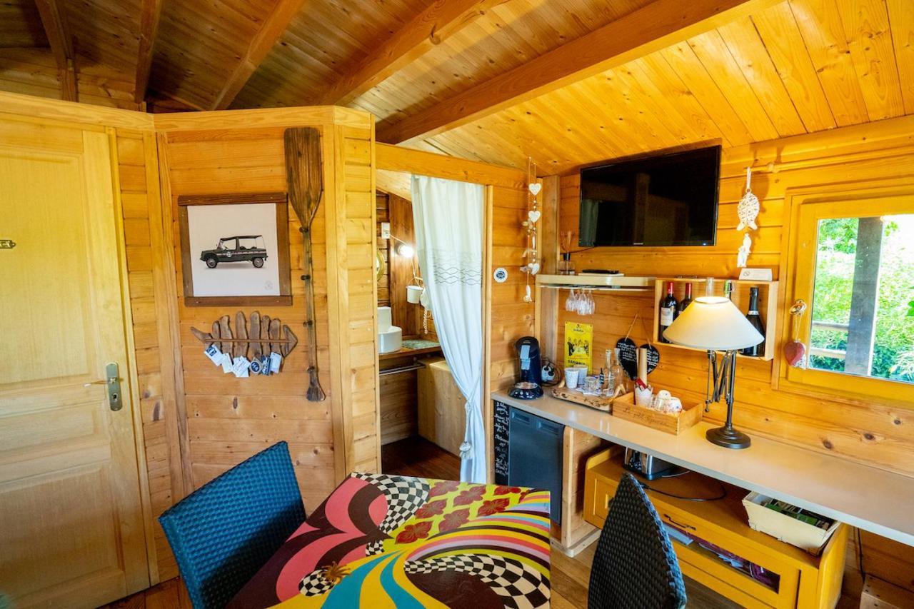 Fronsac  Le Bassin Du Tertre B&B 외부 사진