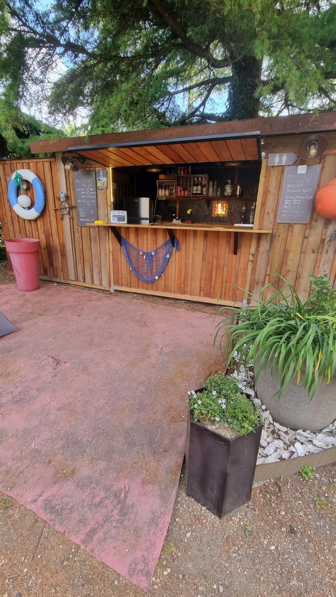 Fronsac  Le Bassin Du Tertre B&B 외부 사진
